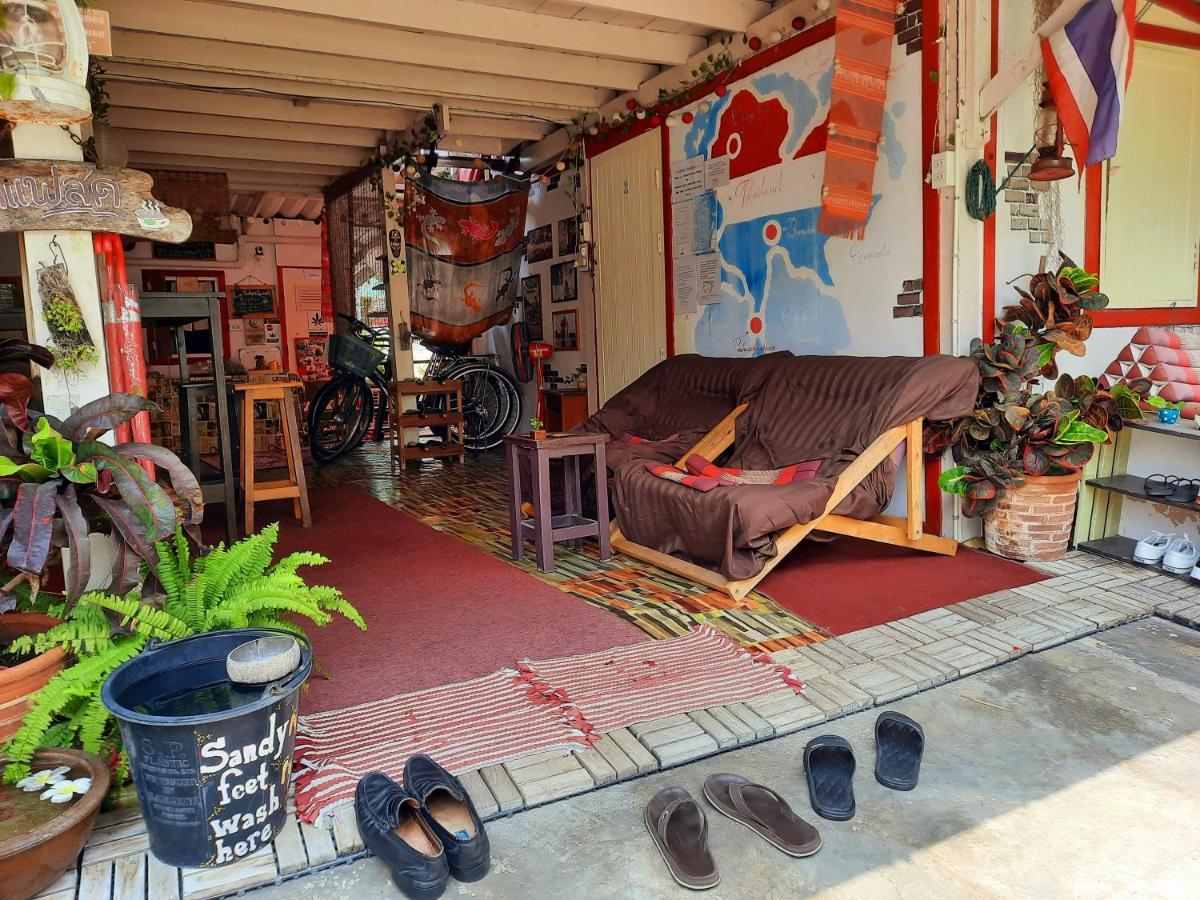 Thaimex Cafe & Homestay Backpackers- Adults Only Prachuap Khiri Khan Extérieur photo